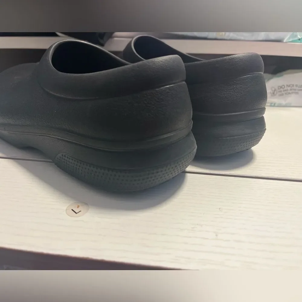 Crocs On The Clock Black